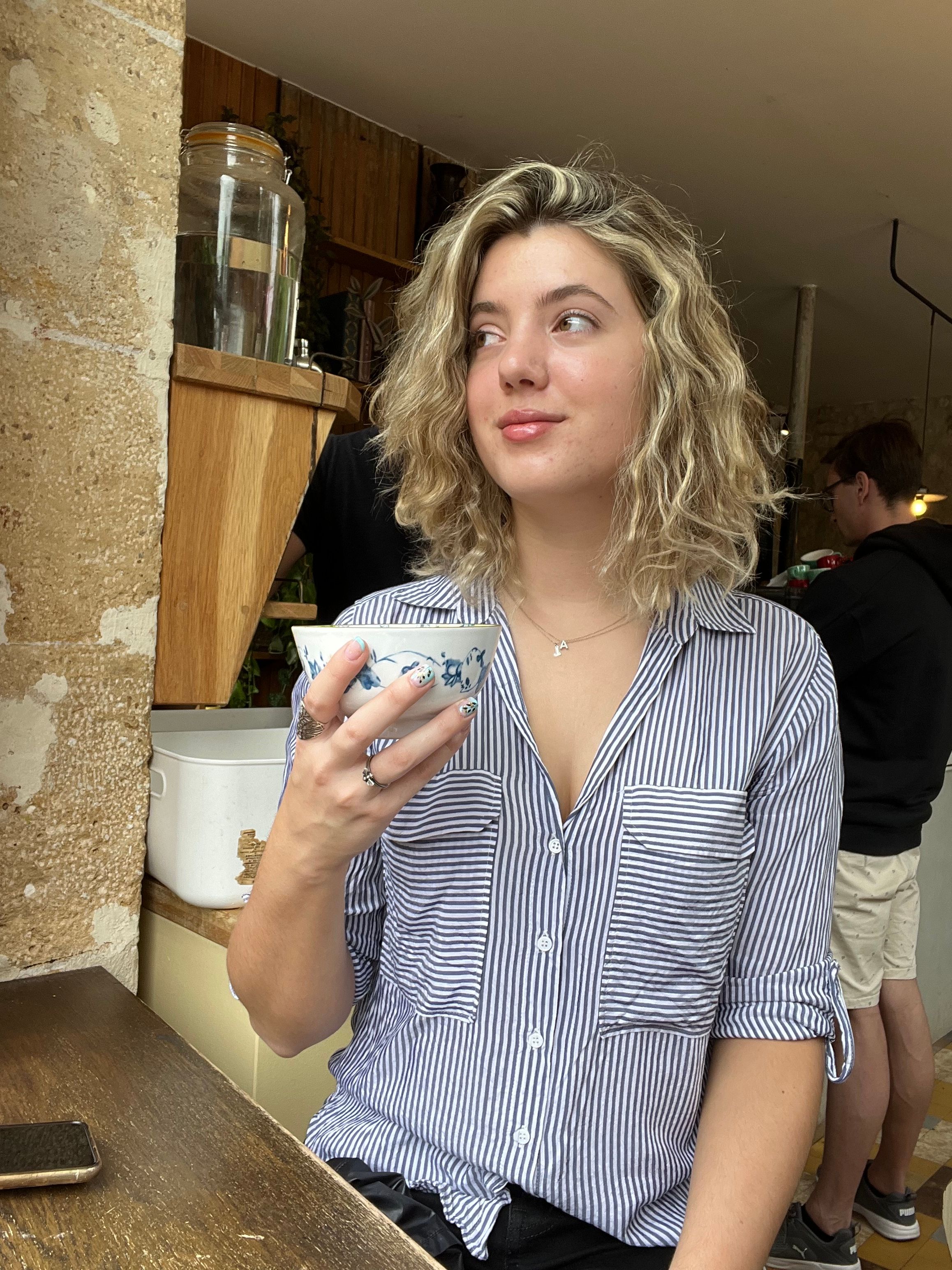 Abigail Thomas-Writer