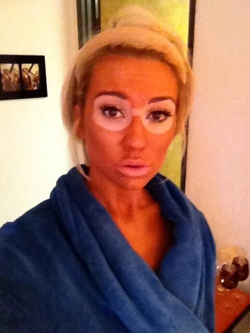 15 Spray Tan Fails So Bad Youll Be Glad It Wasnt You 