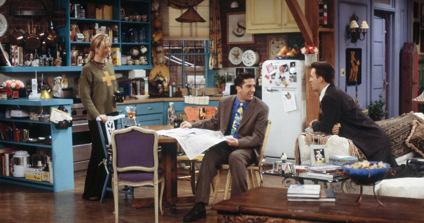 What If Friends Took Place In The '70s? Monica's Apartment ...