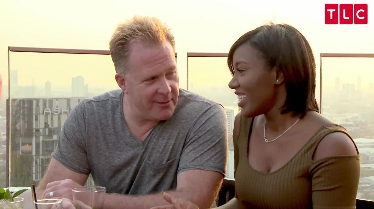 David and Annie on 90 Day Fiance talk on a rooftop