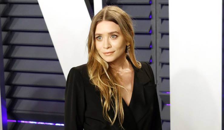 10 Facts About Ashley Olsen Fans Ignore 10 About Mary Kate