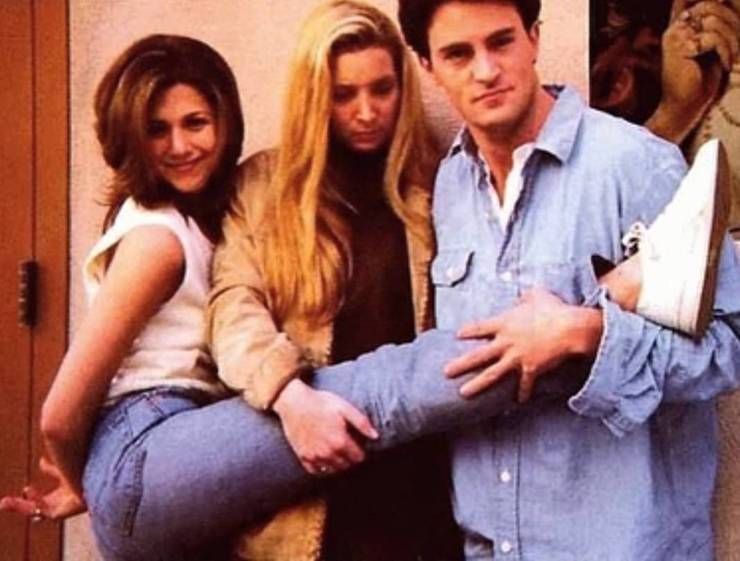 We Can Look At These Bts Friends Pics All Day Long Thethings