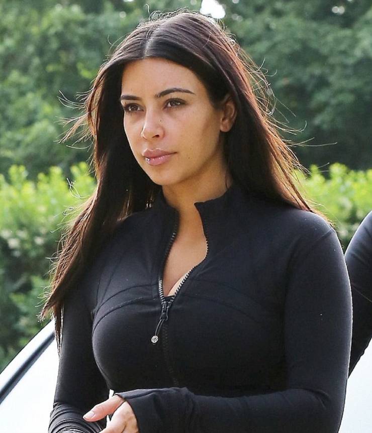 Here Are 15 Pics Of What Kim Kardashian Looks Like With No Makeup On Here Are 15 Pics Of What Kim Kardashian Looks Like With No Makeup On