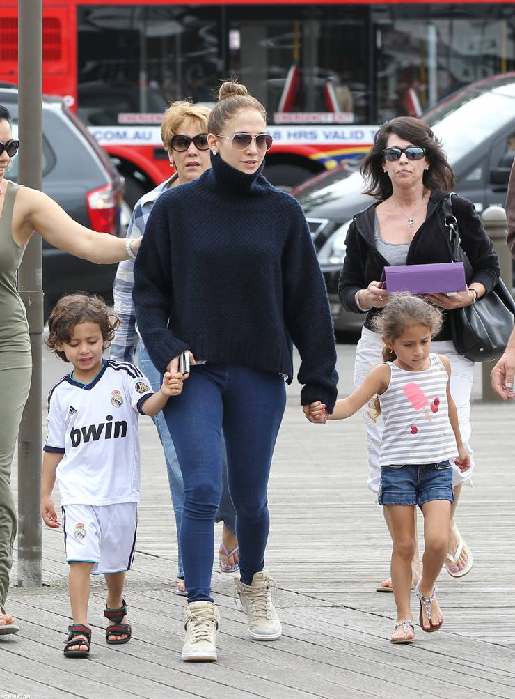 Jennifer Lopez S Kids Are Growing Up In Luxury And These 20 Pics Prove It