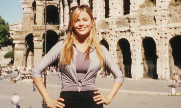 Here Are 18 Photos Of A Young Sofia Vergara Thethings