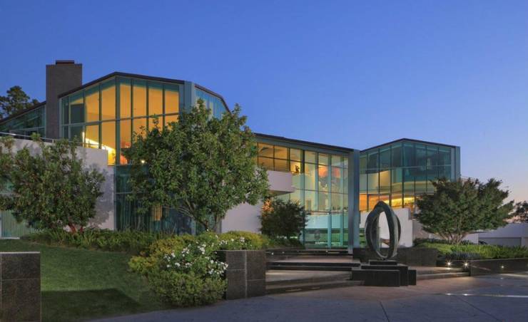 Here Are 20 Photos Of Impressive Homes These Rappers Live In