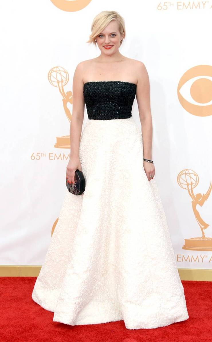 elisabeth Moss on the red carpet for65th Emmy's's