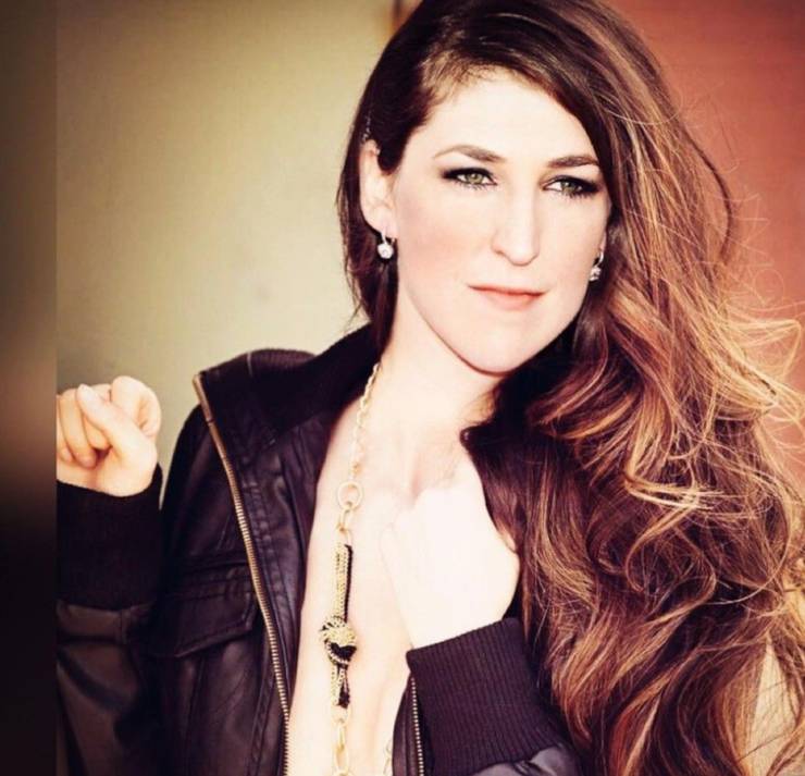 18 Photos Of Mayim Bialik That Change The Way We See The Big Bang Theory Star