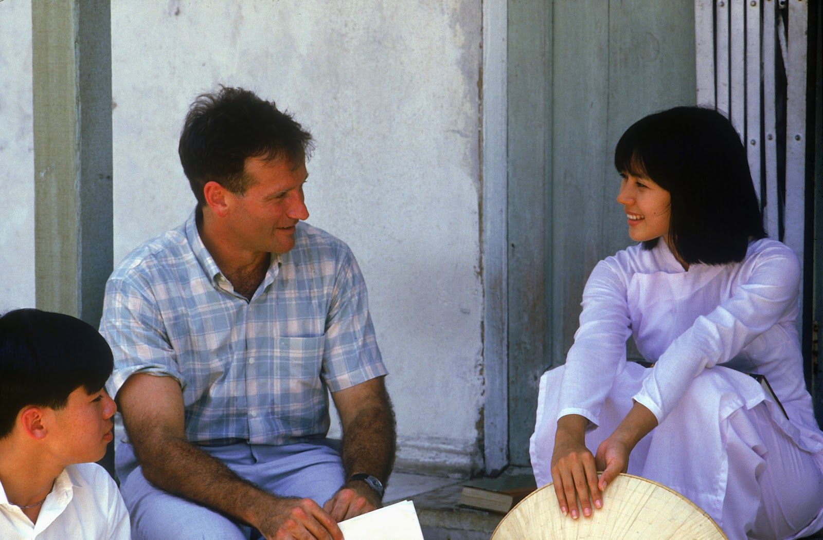 Robin Williams behind the scenes of good morning vietna