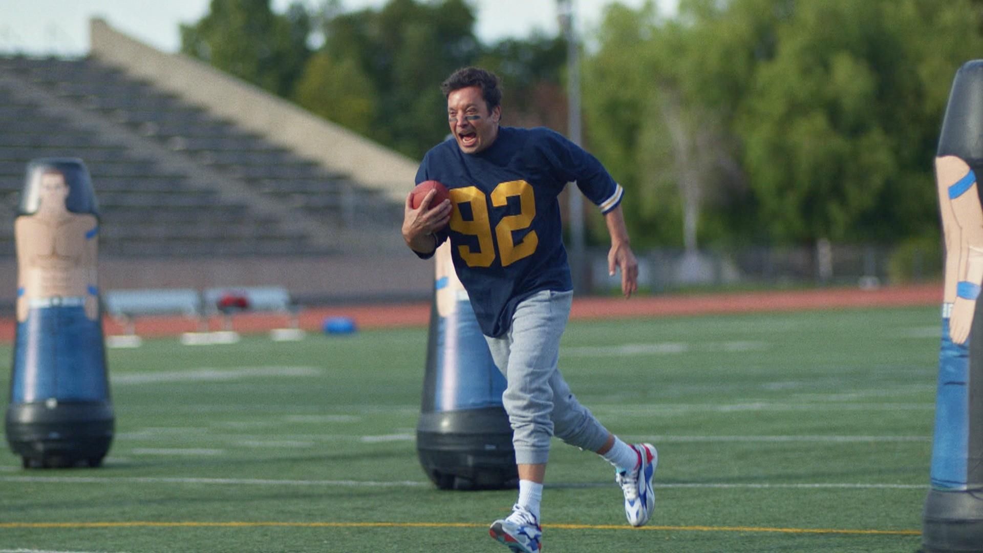 15 Pics Showing How Jimmy Fallon Became The Highest Paid Talk Show Host Of Our Generation