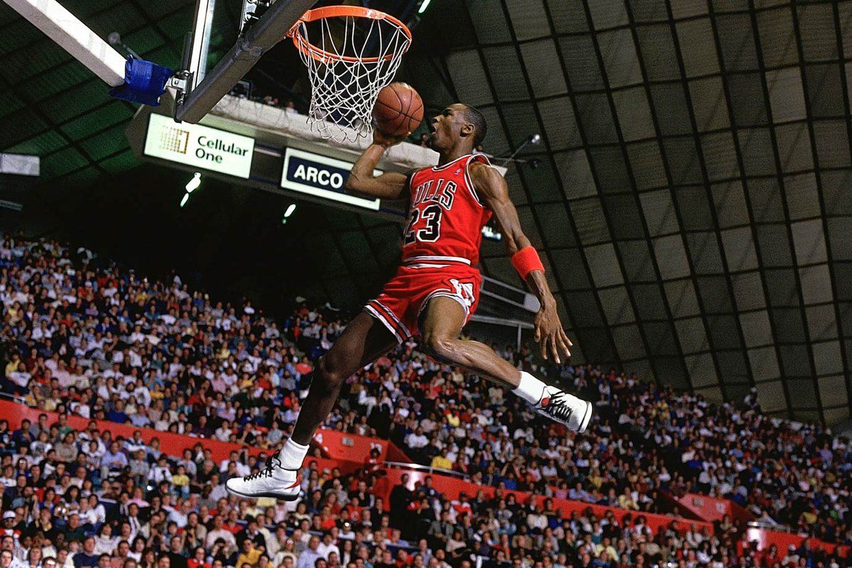 8 Reasons Michael Jordan Is The Goat (And 7 Reasons Why LeBron James Is)