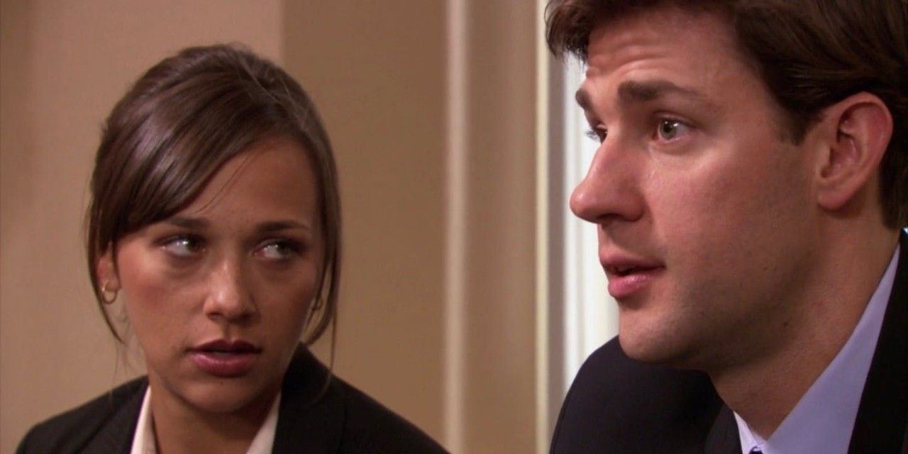 Rashida Jones Talks Not Fitting In On The Office, While The Main Cast Hosts  An Adorable Reunion
