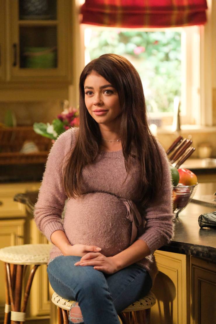Sarah Hyland Didn T Like The Way Modern Family Ended Here S What