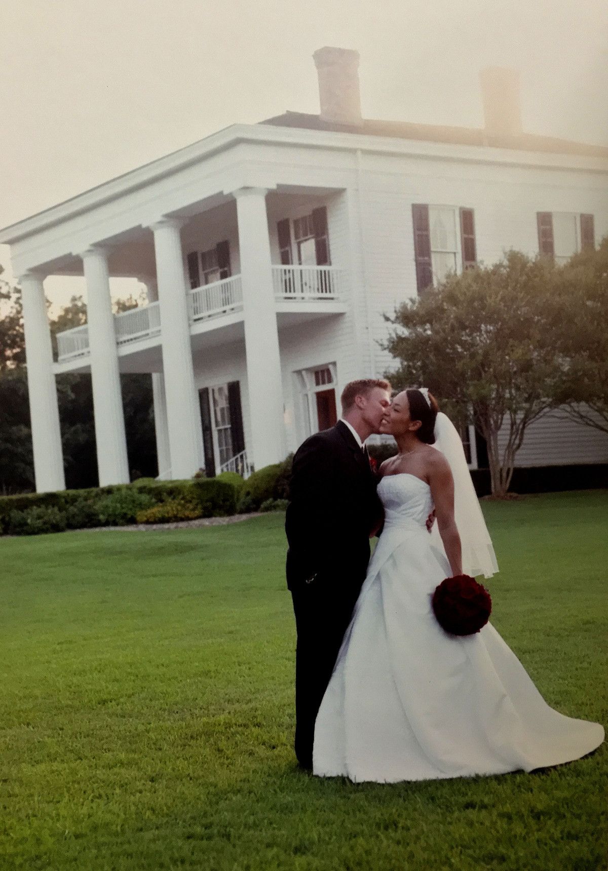 Chip and Joanna Gaines wedding photo