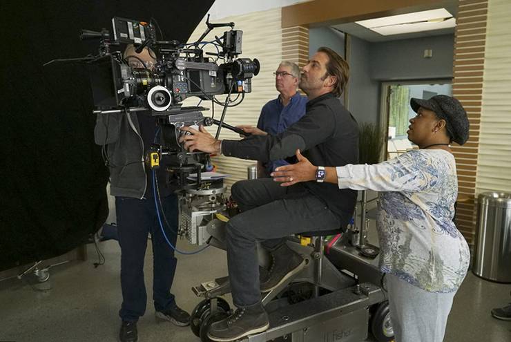 What Went On Behind The Scenes Of Grey S Anatomy Thethings