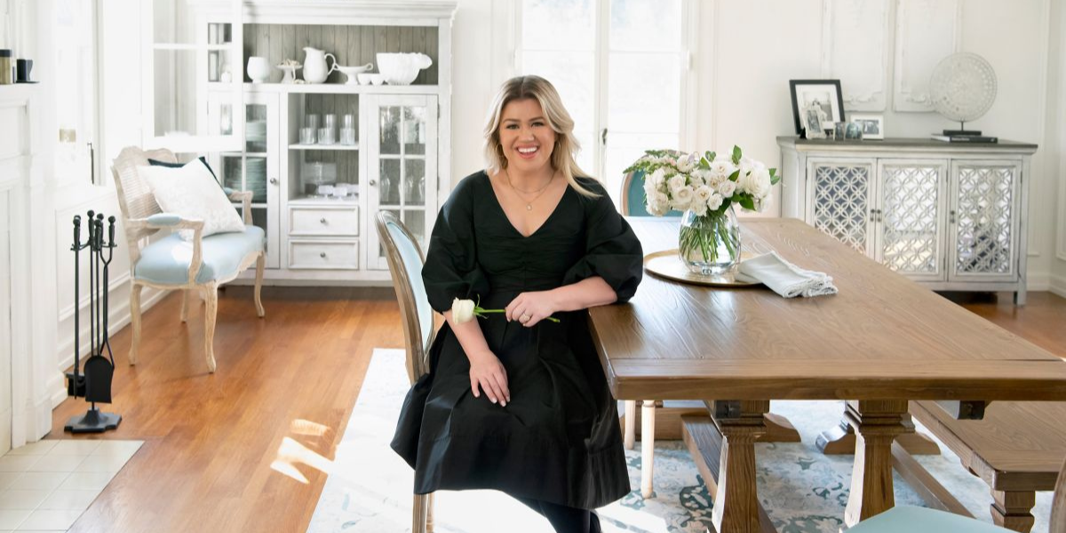 Inside Kelly Clarkson's $10 Million Los Angeles Home