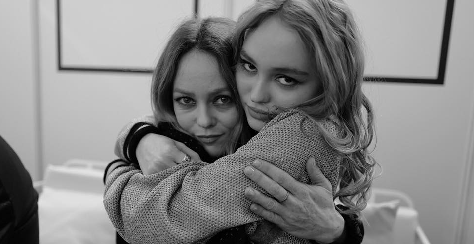 These Pics Show How Much Lily-Rose Depp Looks Like Mom Vanessa Paradis