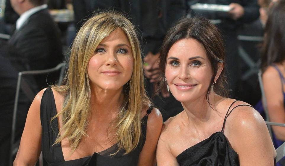 A que distância está a Jennifer Aniston da sua afilhada Coco Arquette