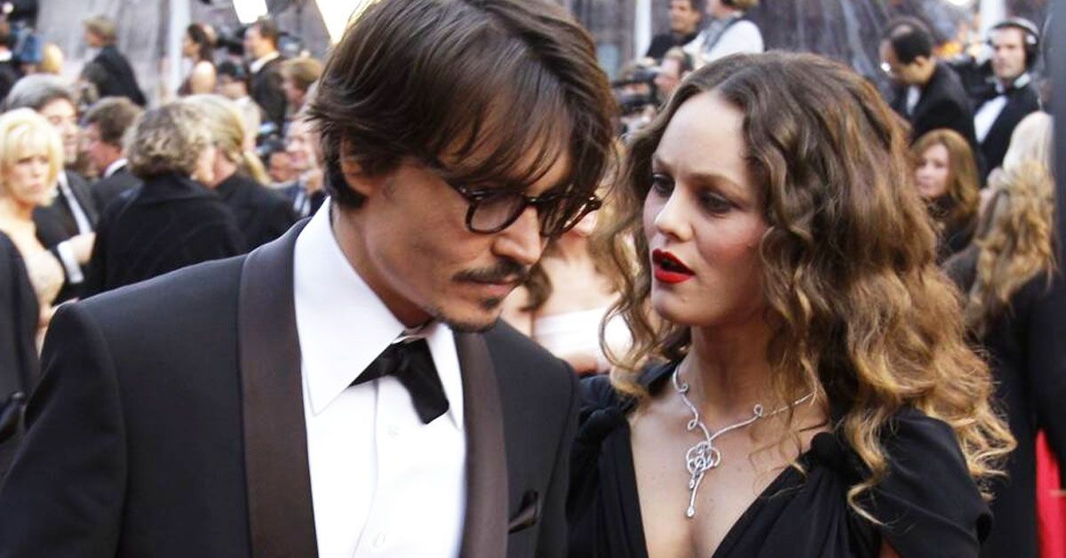 Vanessa Paradis and Johnny Depp talking privately