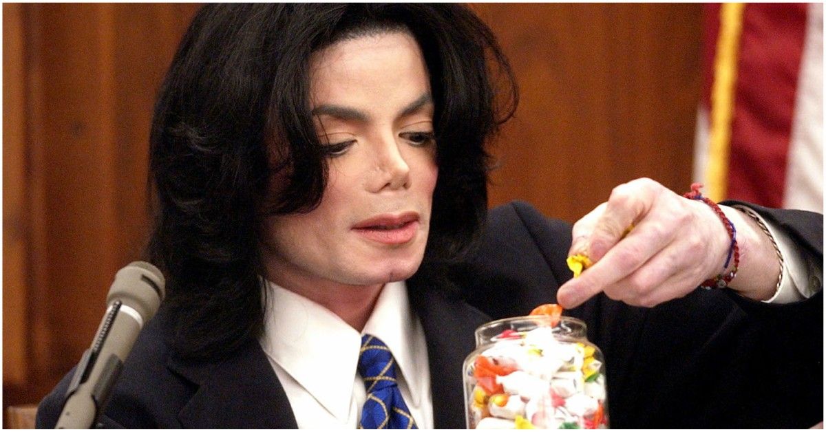 Michael jackson eating candy and trial