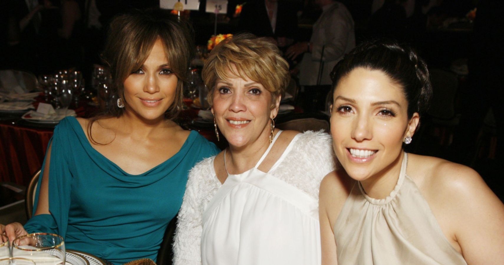 Jennifer Lopez with sisters Lynda and Leslie