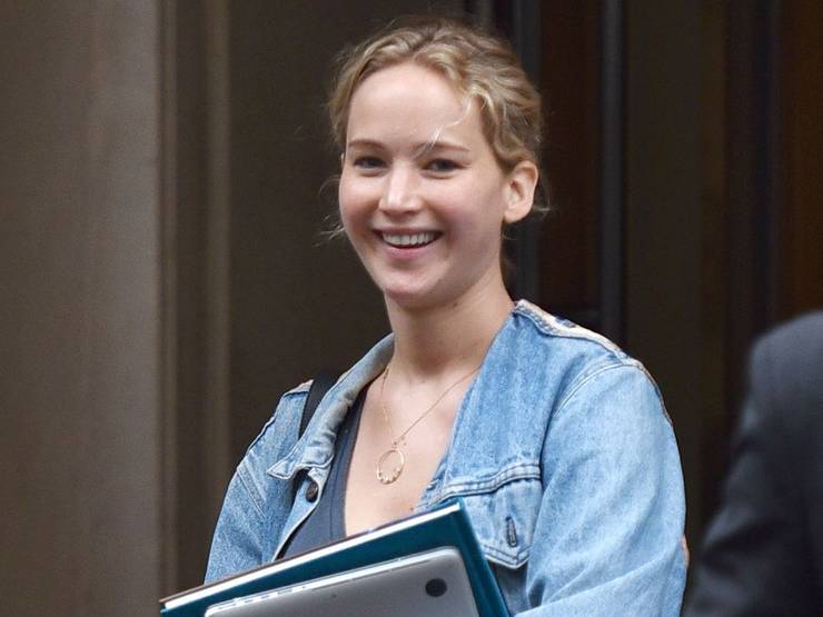 This Is What Jennifer Lawrence Looks Like Without Makeup