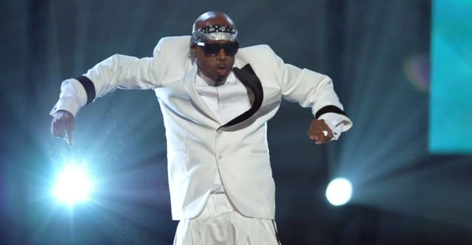 Here S How M C Hammer Lost All His Money From U Can T Touch This Let's take a look, beginning with his so, yeah, hammer blew pretty much all of his money and suffered enormous financial hardship. u can t touch this