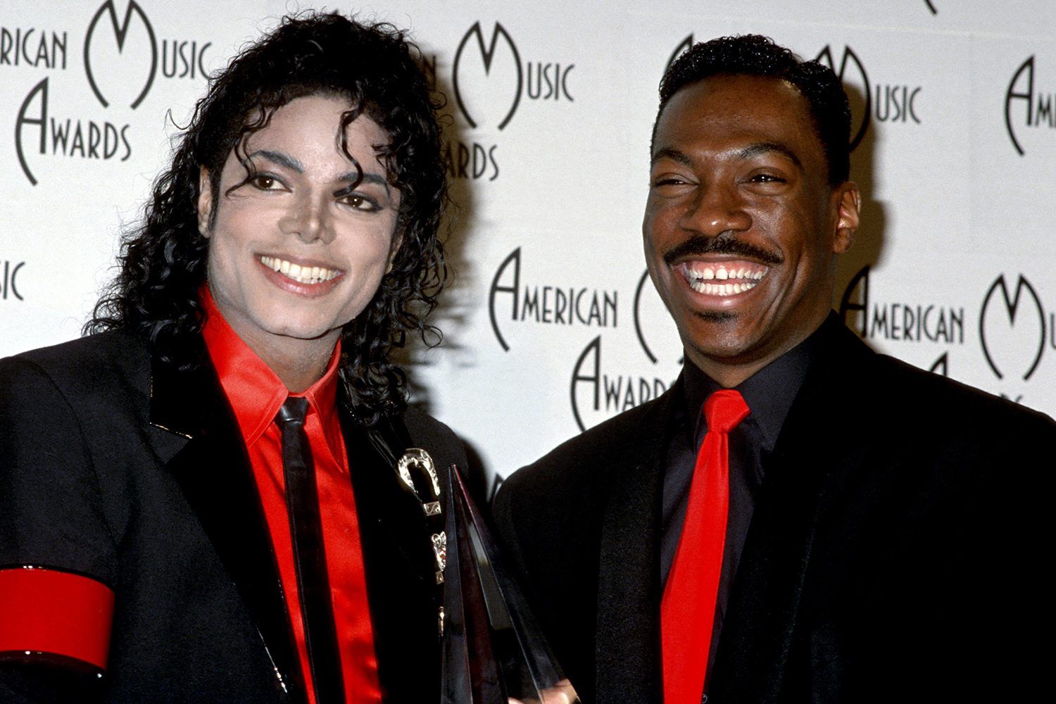 Michael Jackson and Eddie Murphy in the press room