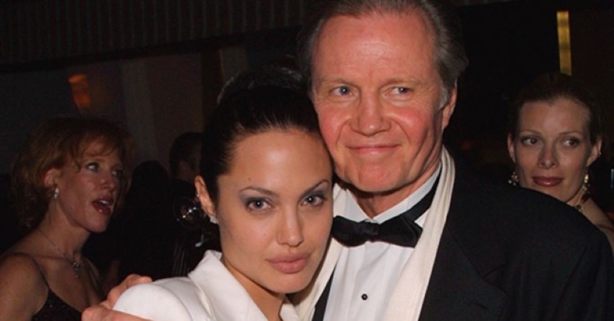 This Is Why Angelina Goes By 'Jolie' And Not 'Voight'