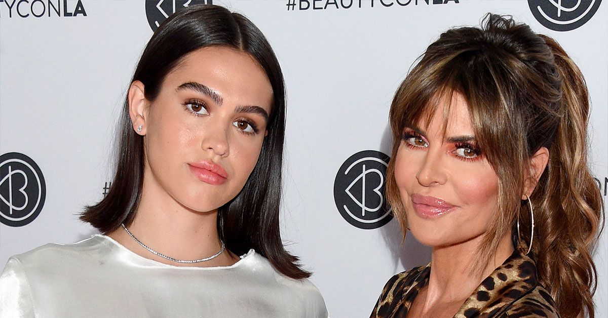 Lisa Rinna S Daughter Follows In Mom S Footsteps Turns Heads With Her   Lisa Rinna And Her Daughter Amelia 1 