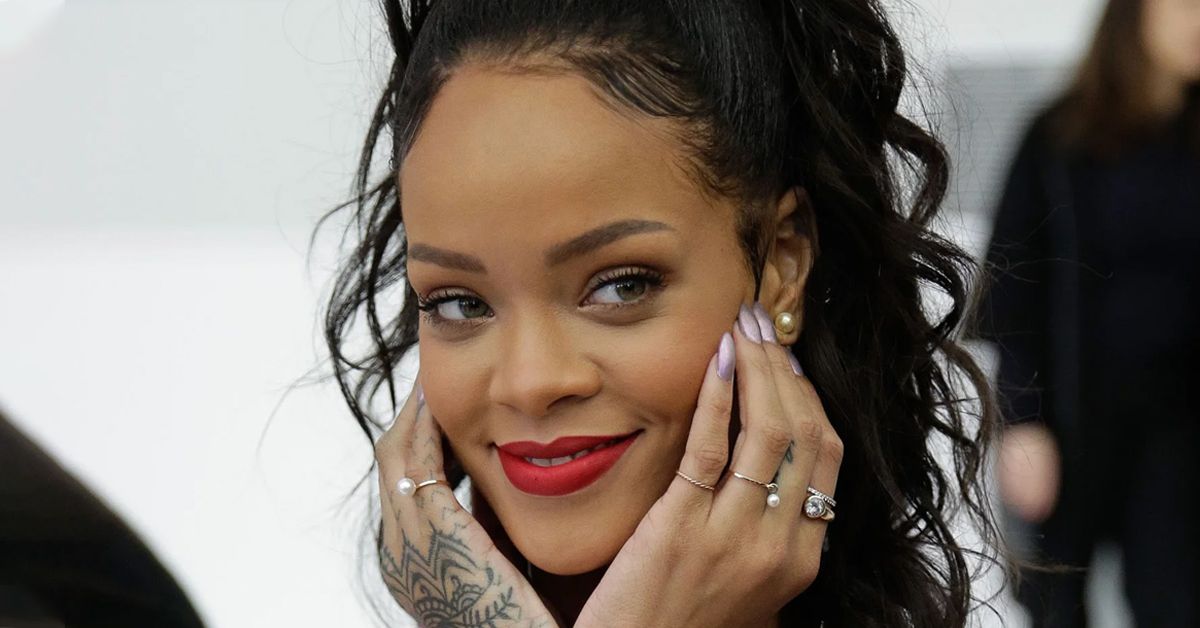 Rihanna Makes Her Followers LOL With A Relatable Quarantine Pastime