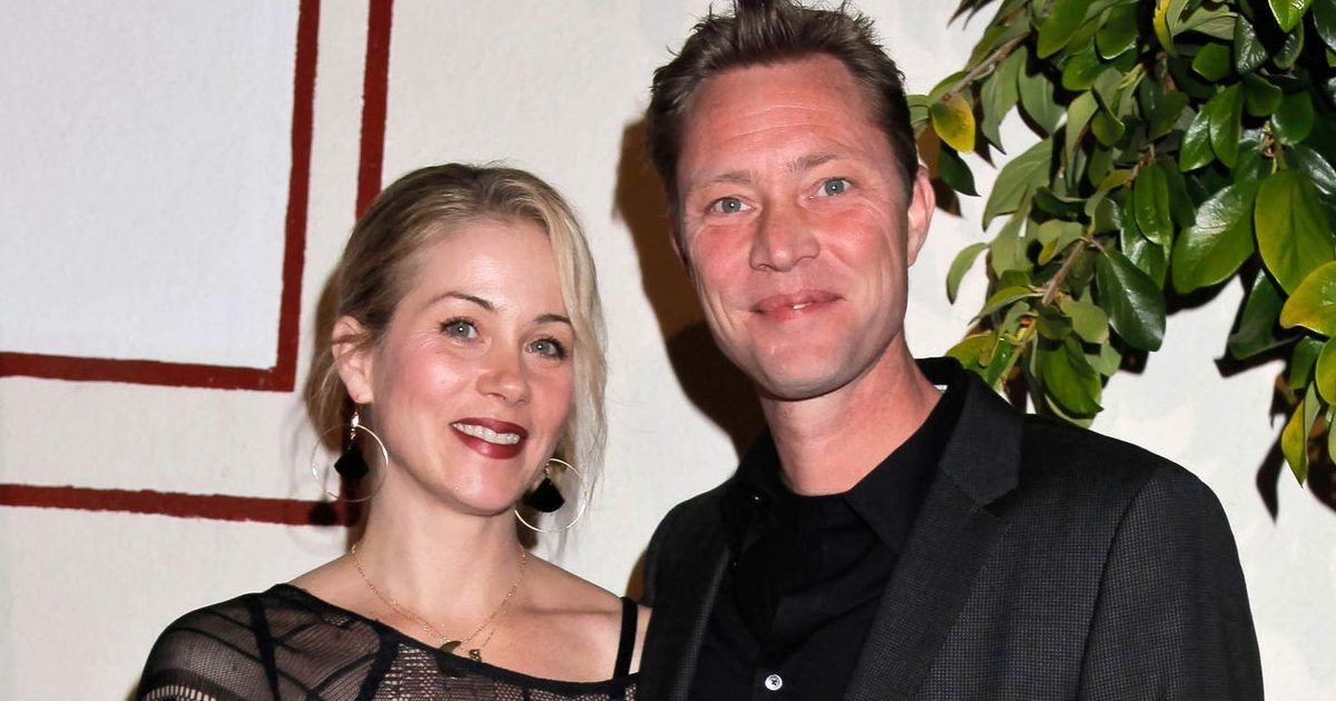 Who Is Christina Applegate's' Husband Martyn LeNoble, And What Do...