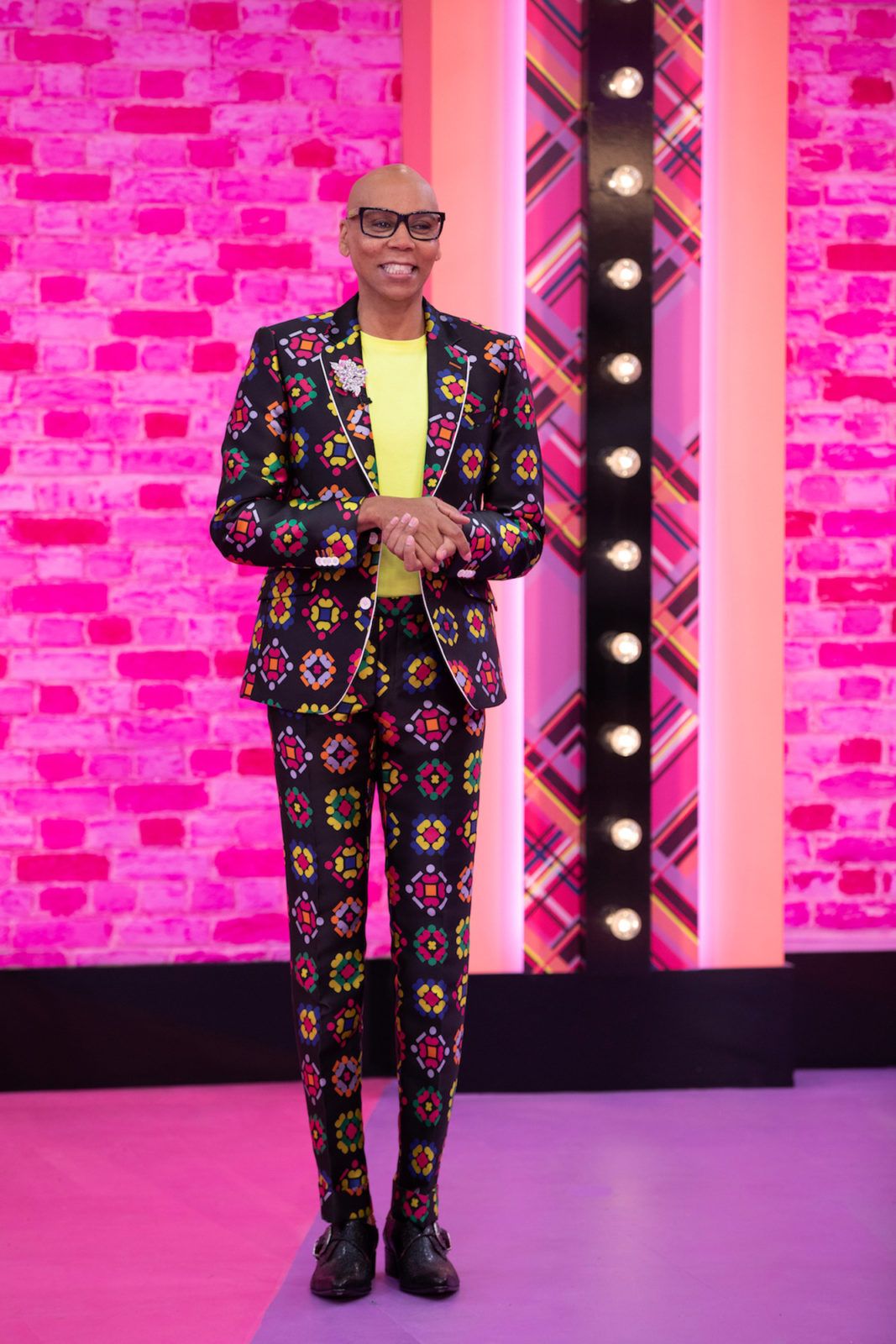 Ru Paul Has Fabulous Suits On Drag Race 