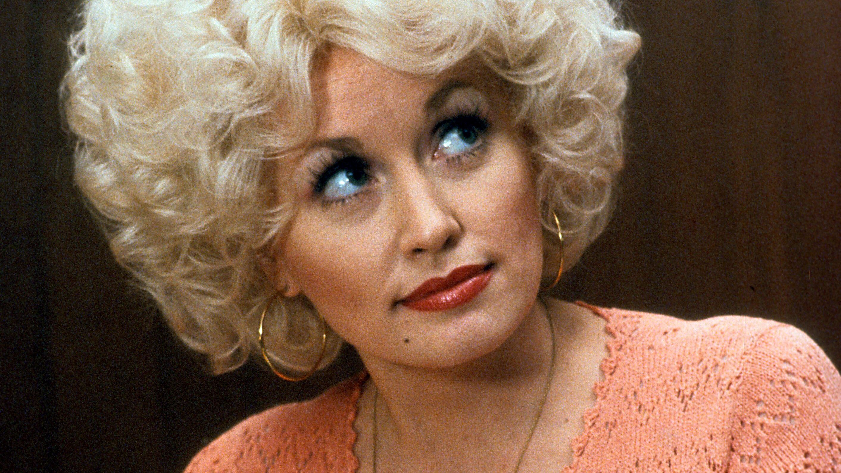 Dolly Parton in 9 to 5