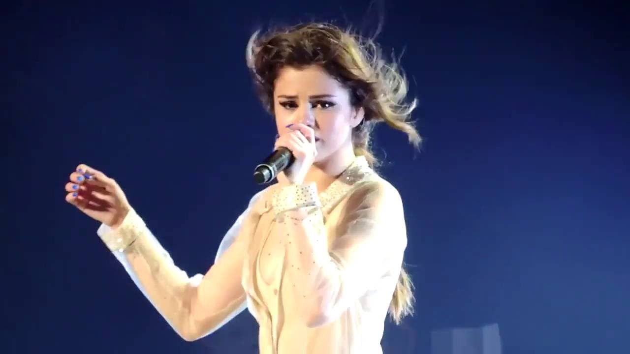 Selena Gomez on stage