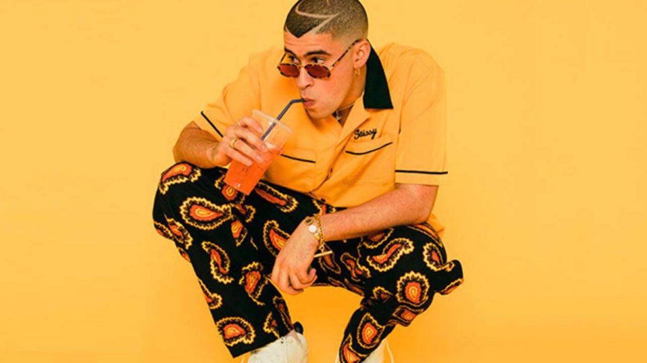 10 Facts About Bad Bad Bunny And His Girlfriend Gabriela Berlingeri