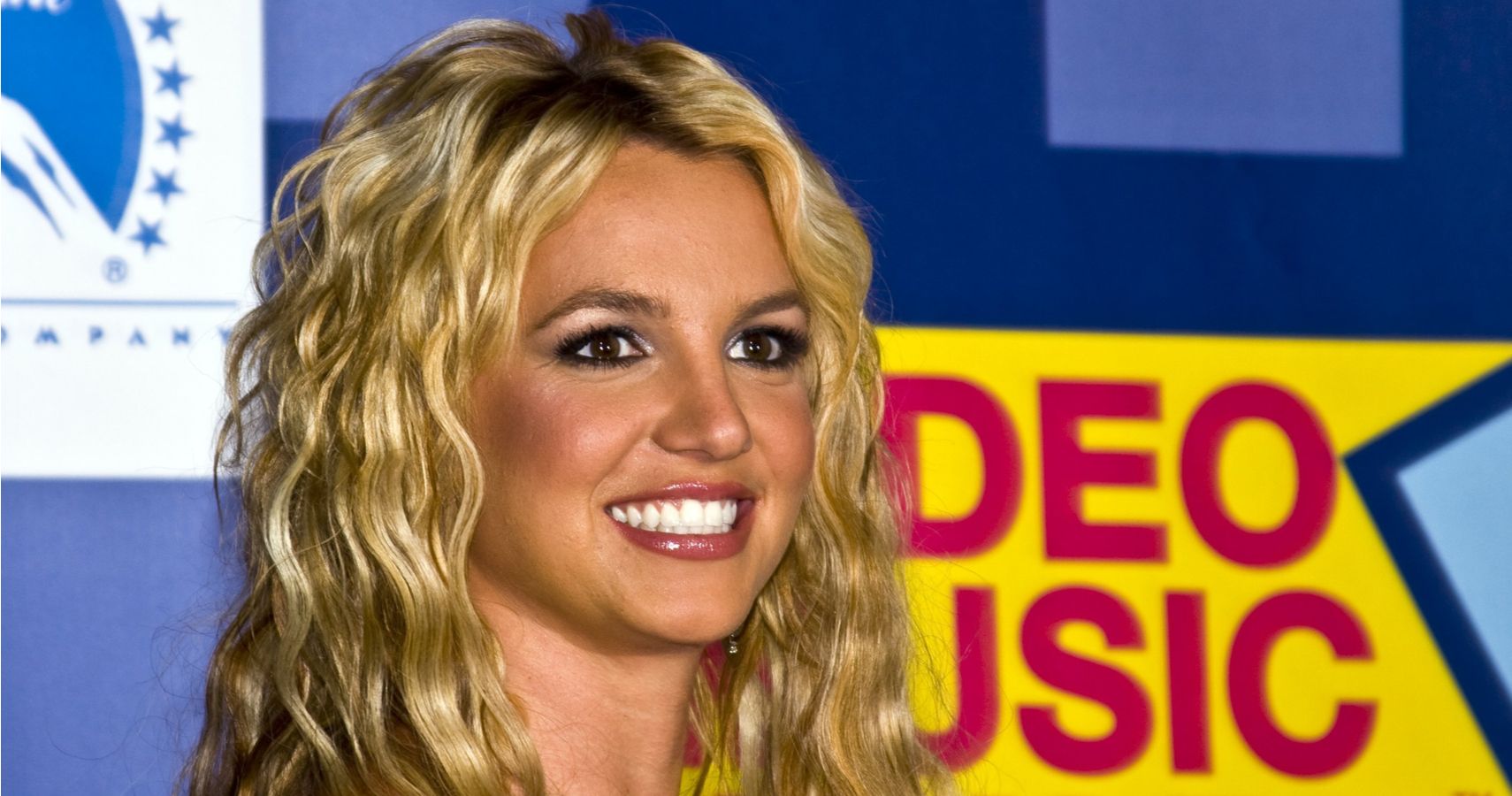 Britney Spears Might Still Have Her Old Phone, And Fans Have Questions