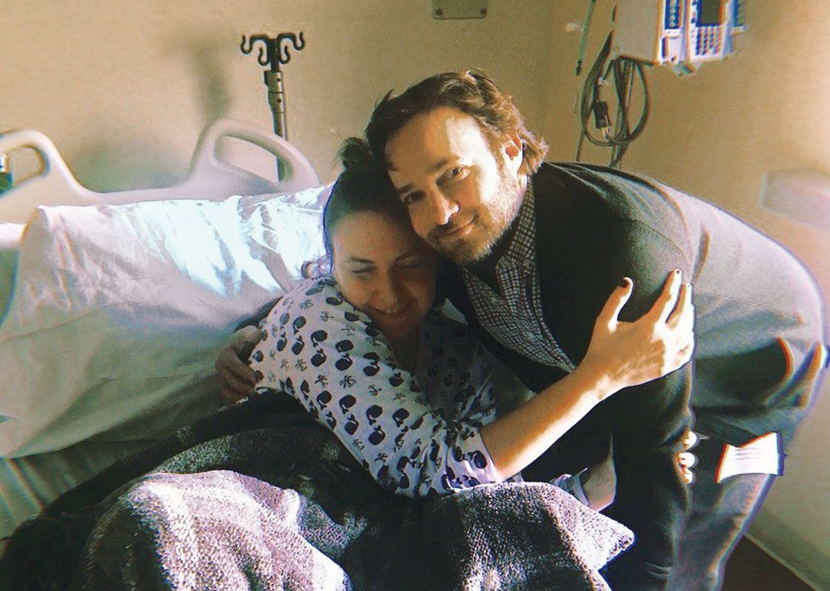 Lena Dunham hug in hospital bed