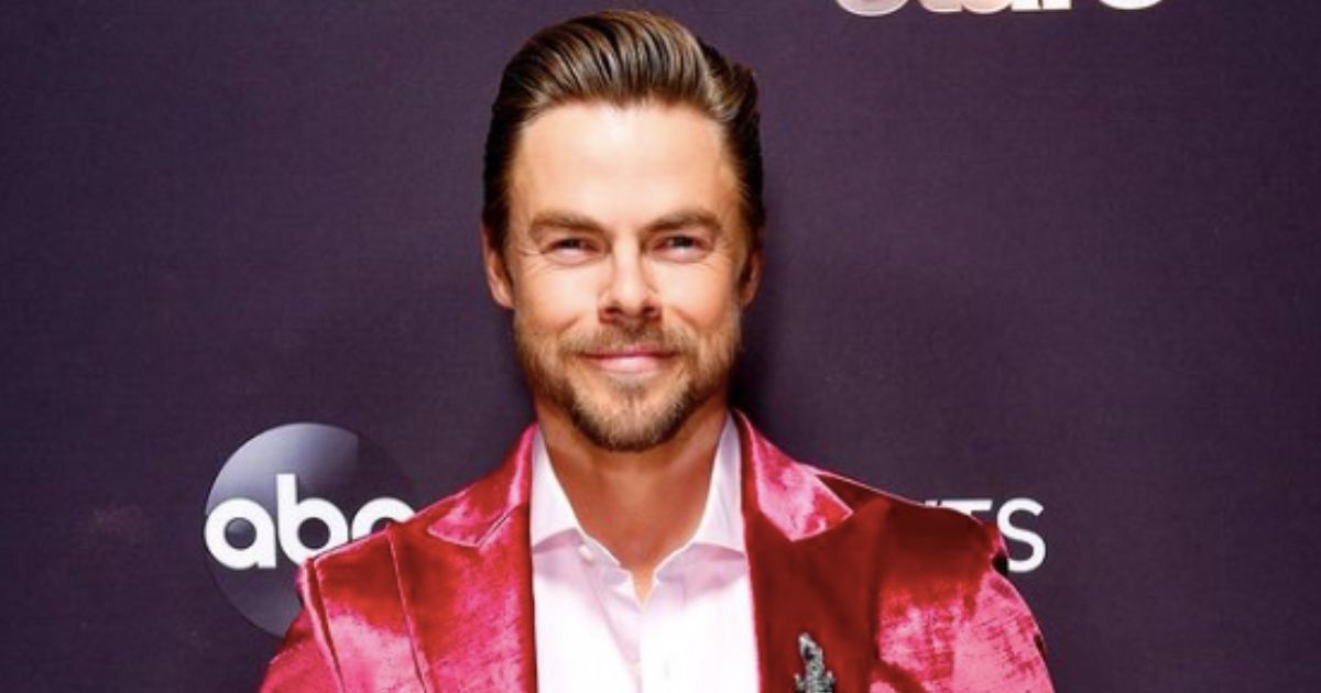 Derek Hough dancing with the star red carpet