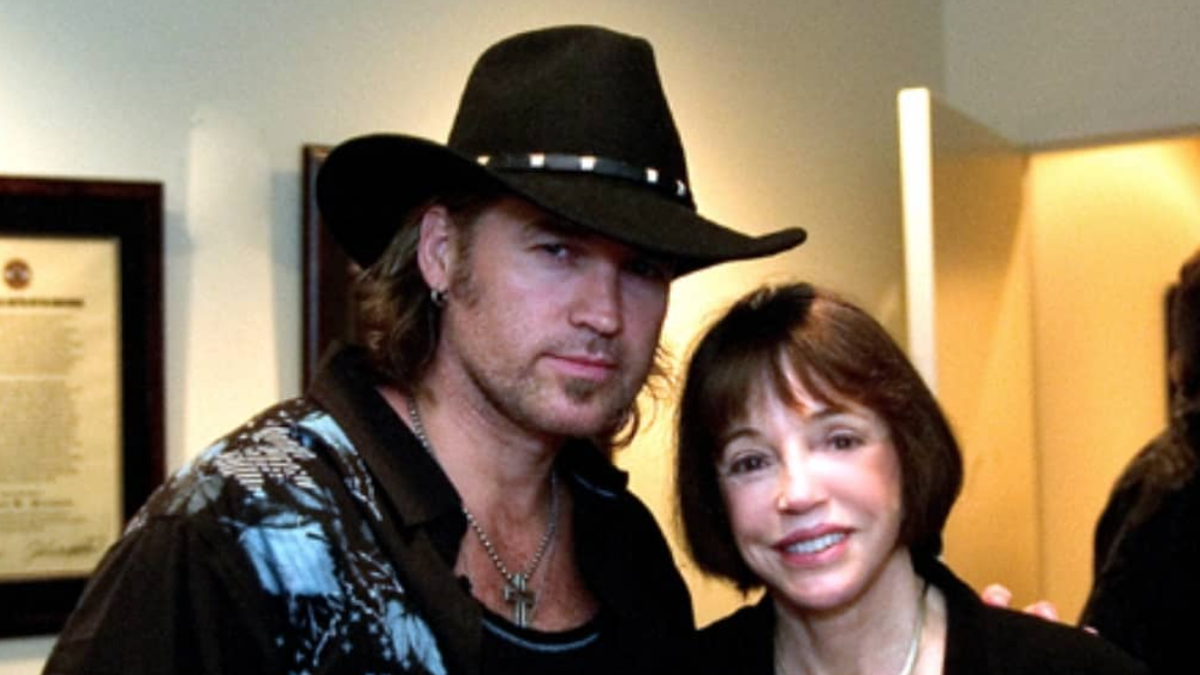 The 10 Most Famous Celebrity Voice Coaches