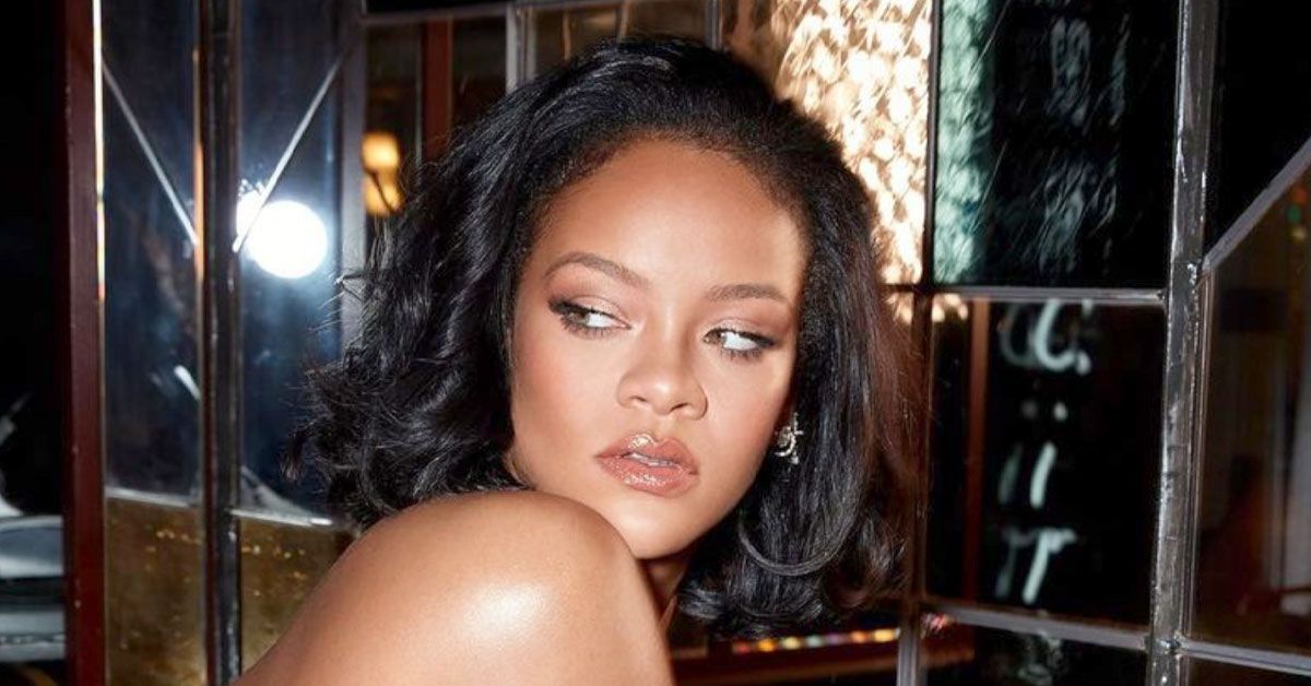 Rihanna Fans Turn Against Her And Drag Her On Social Media