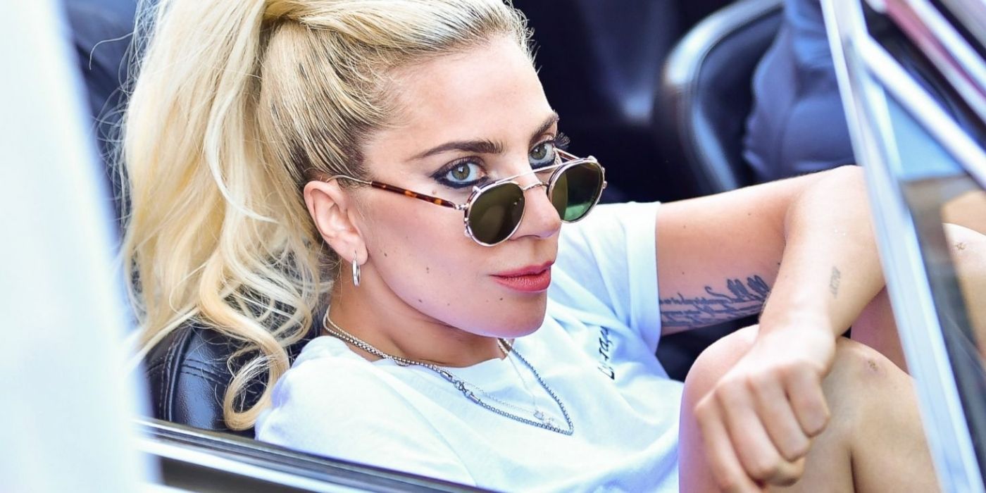 Lady Gaga showing her tattoos