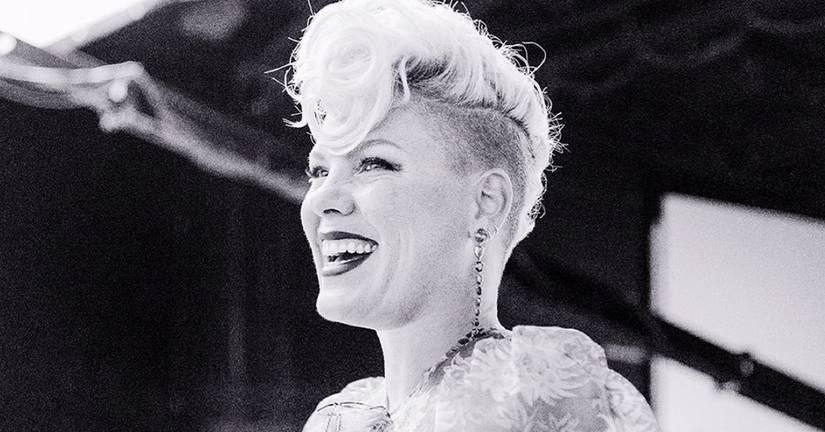 Pink Stopped During Her Concert To Kick Out A Fan With A Disturbing Sign