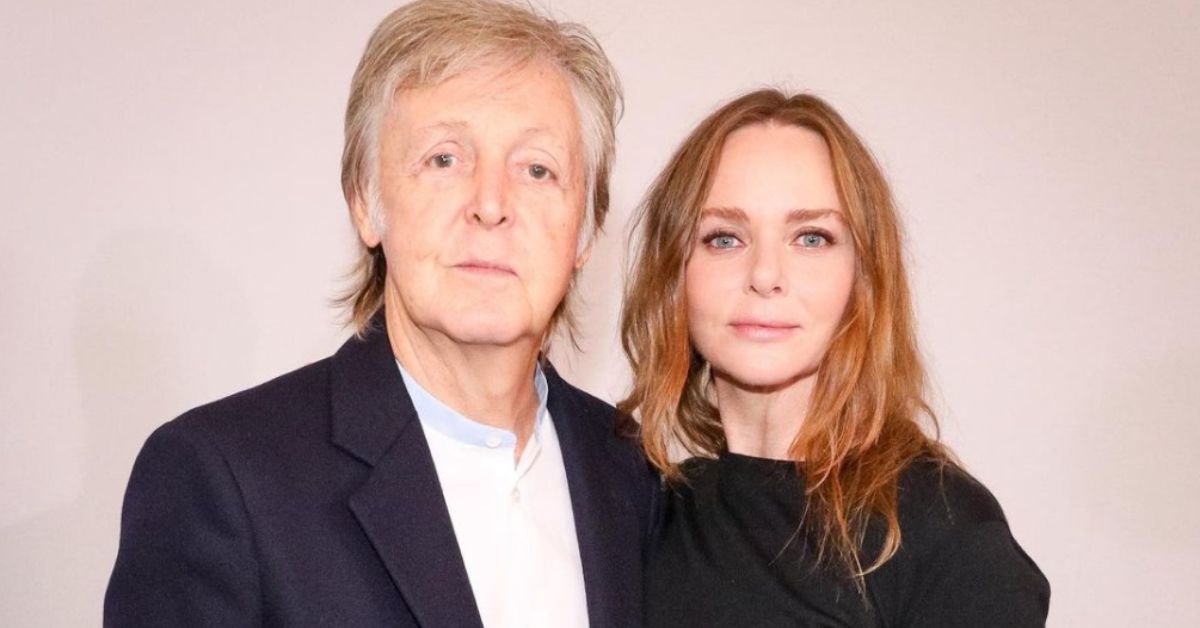 Stella McCartney Says She's 'Very Aware' of the Privileges She's Had as  'One of the First Nepo Babies' - Yahoo Sports