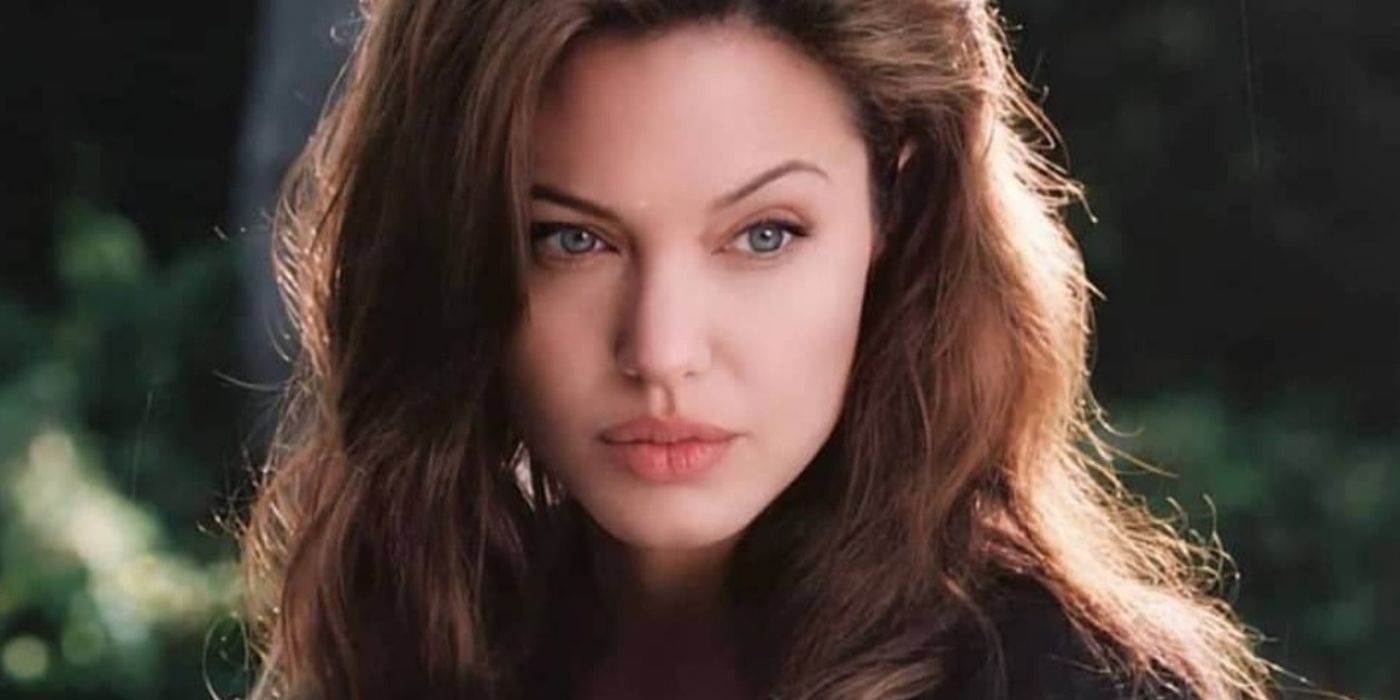 Angelina Jolie's eye color