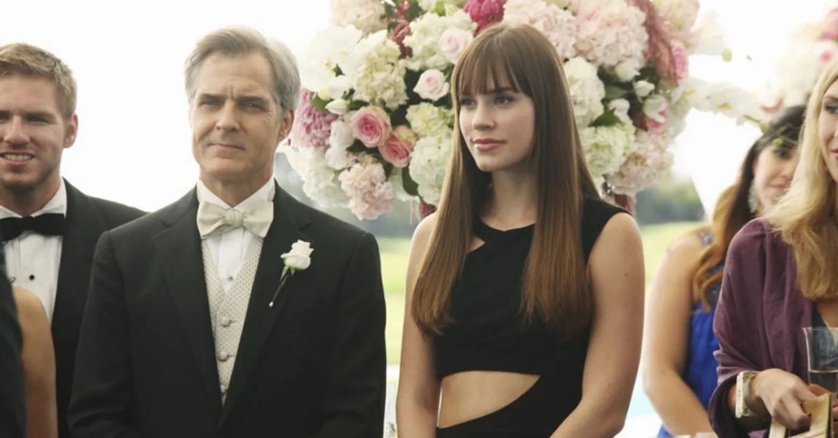 Conrad and Charlotte Grayson standing at wedding on Revenge