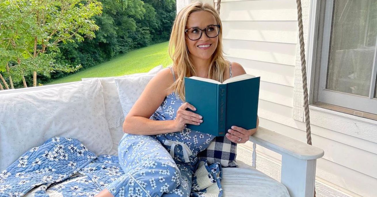 reese witherspoon reading