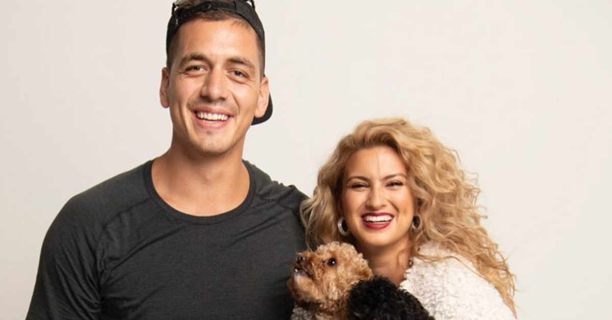 Tori Kelly and Her Husband with their dogs