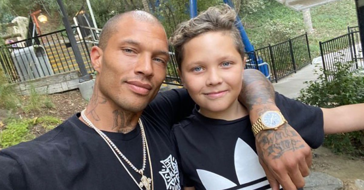 Jeremy Meeks with his son Jeremy Meeks Jr at Six Flags Magic Mountain