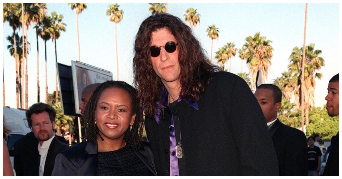 Robin Quivers with Howard Stern on the red carpet in the early 2000s
